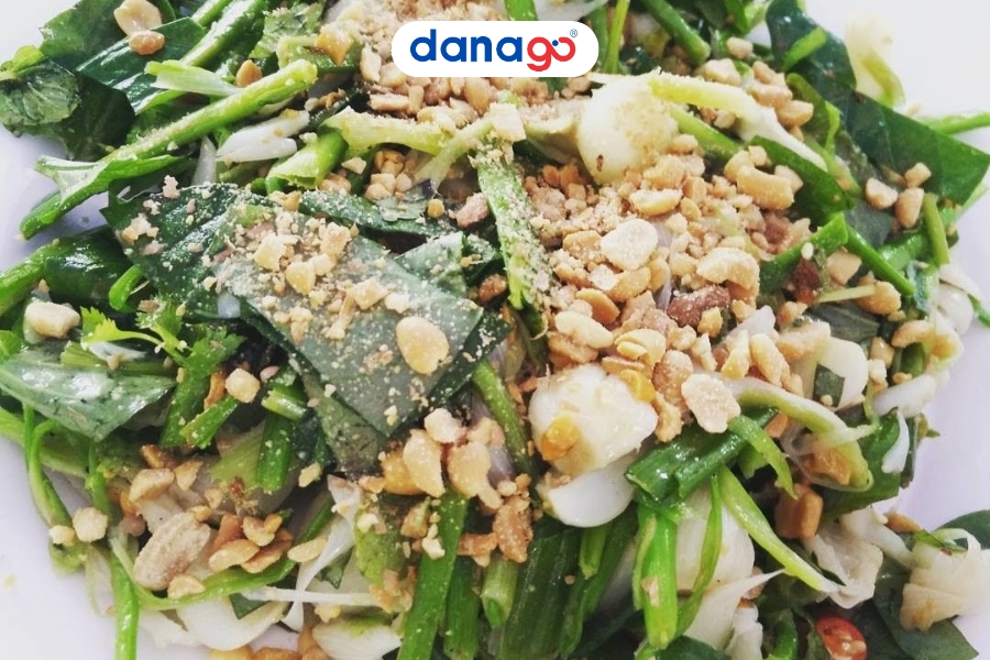Đặc sản du lịch Lý Sơn - gỏi tỏi Lý Sơn Đặc sản du lịch Lý Sơn - gỏi tỏi Lý Sơn