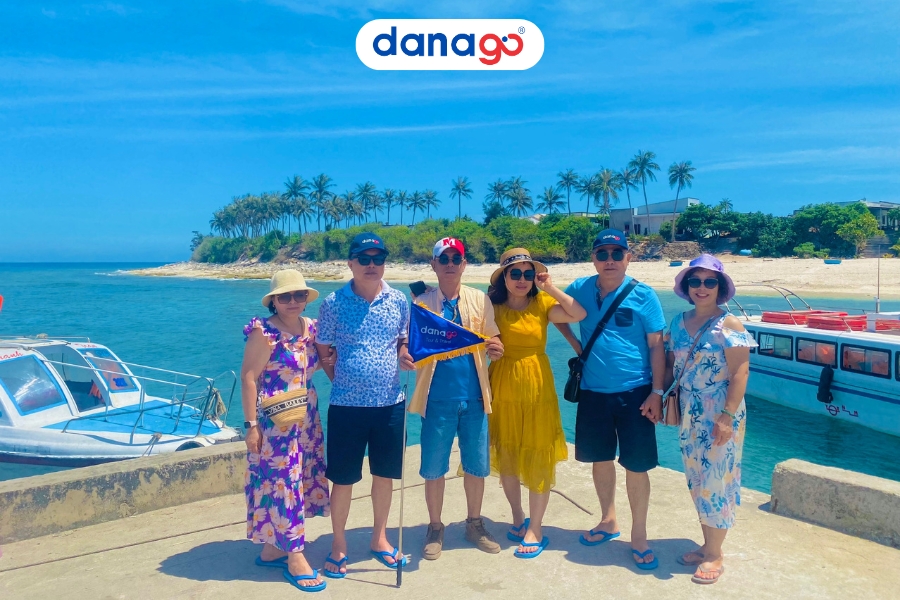 Du khách trải nghiệm tham quan Lý Sơn cùng DANAGO Du khách trải nghiệm tham quan Lý Sơn cùng DANAGO