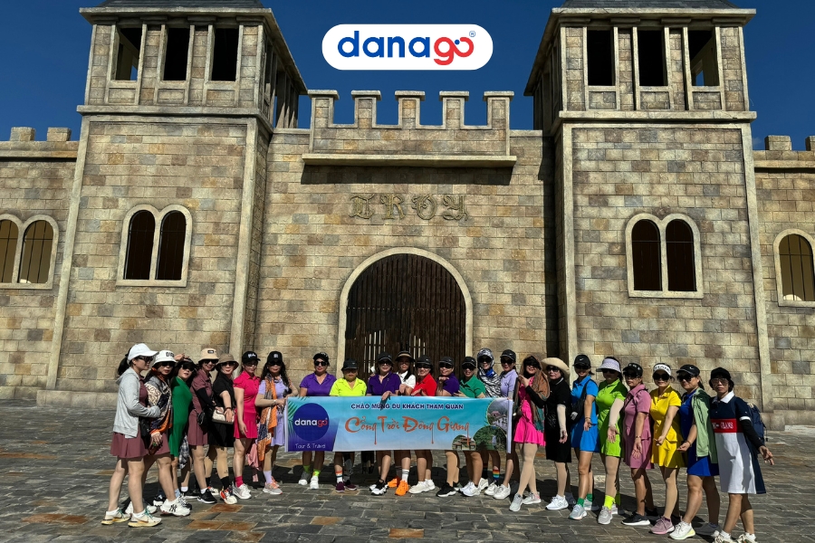 Khám phá thành Toy trong tour Cổng Trời Đông Giang Khám phá thành Toy trong tour Cổng Trời Đông Giang