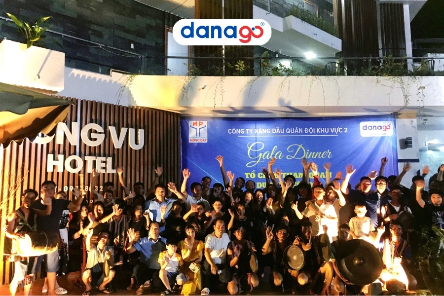Tổ chức Gala Dinner trong tour của DANAGO