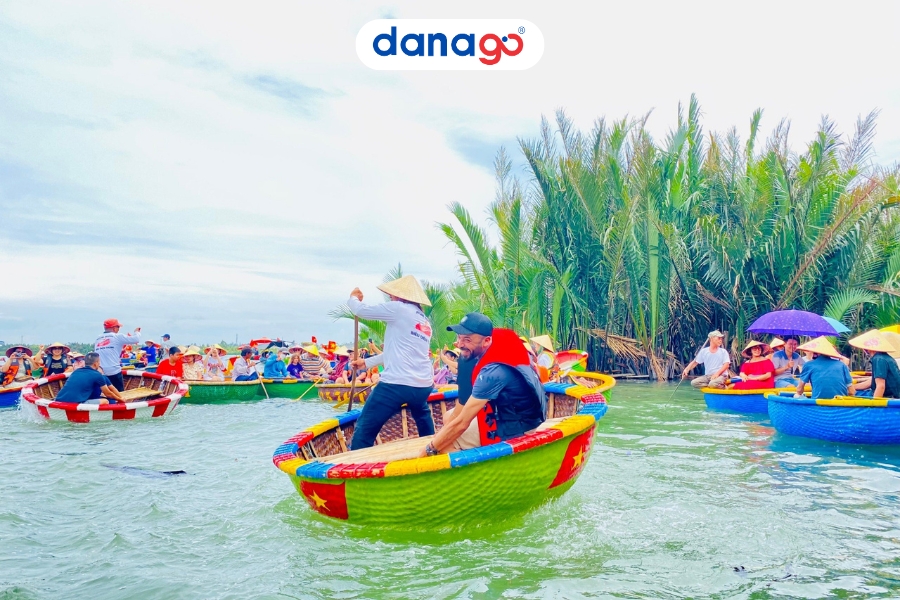 Tour Đà Nẵng 4 ngày 3 đêm vui chơi tại Rừng dừa bảy mẫu